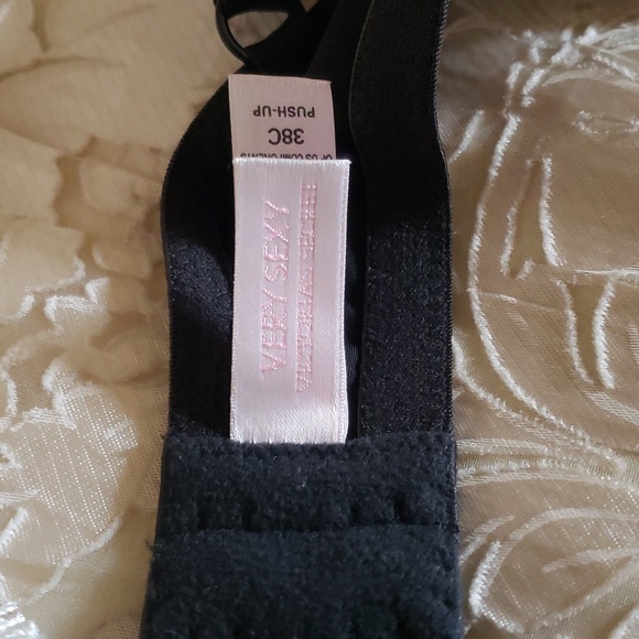 💖Victoria's Secret, Very Sexy, Push-up Bra - Picture 4 of 4